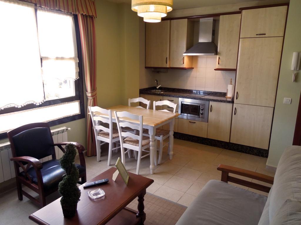 Apartamentos La Marina Ribadesella Exteriör bild
