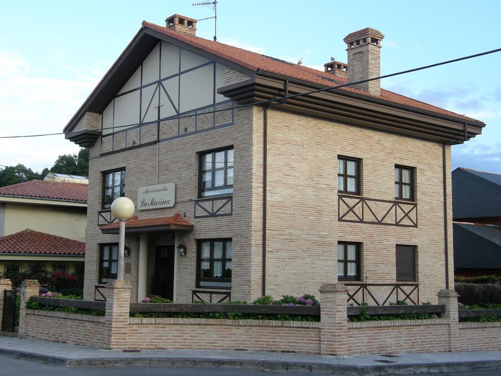 Apartamentos La Marina Ribadesella Exteriör bild